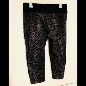 Betsey  Johnson leggings size L black gray